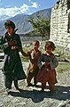 Kinder in Thalachi, Industal