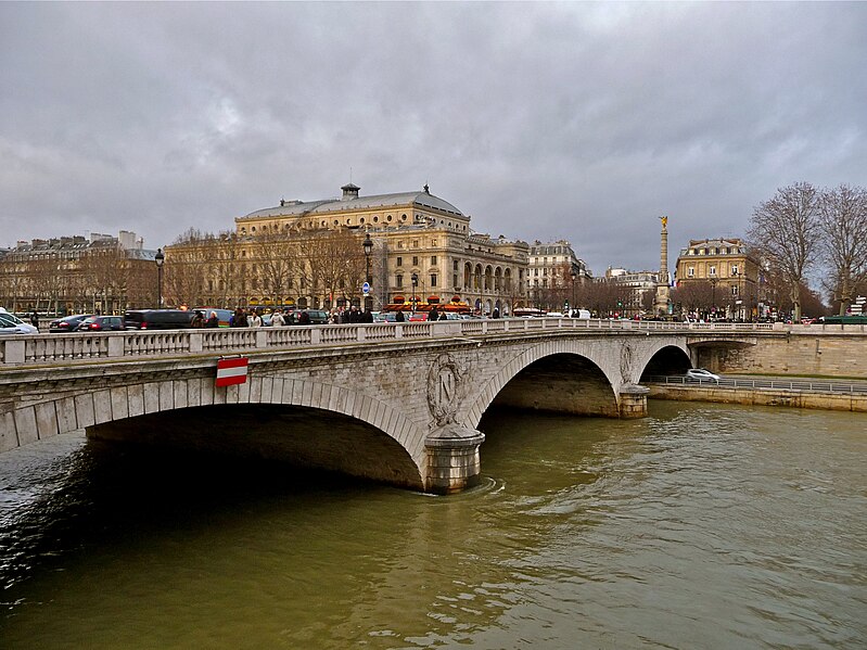 File:Pont au Change (58).jpg