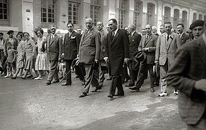 General Miguel Primo de Rivera in civilian clothes walking the streets of Renteria in 1928. Primo de Rivera Errenterian.jpg