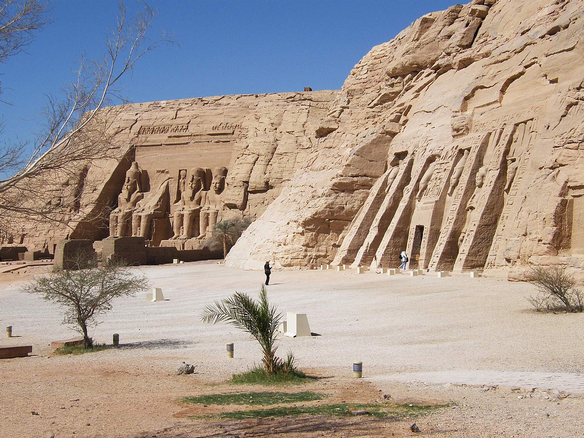 abu simbel photo