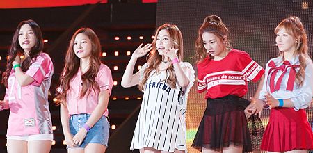 ไฟล์:Red_Velvet_at_Incheon_Hallyu_K-pop_Concert_in_October_2015_01.jpg