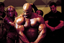 Coleman posing in October 2009 Ronnie Coleman 8 x Mr Olympia - 2009 - 7.png