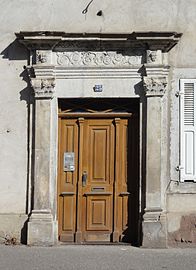 Portal da casa na rua Verdun, 25