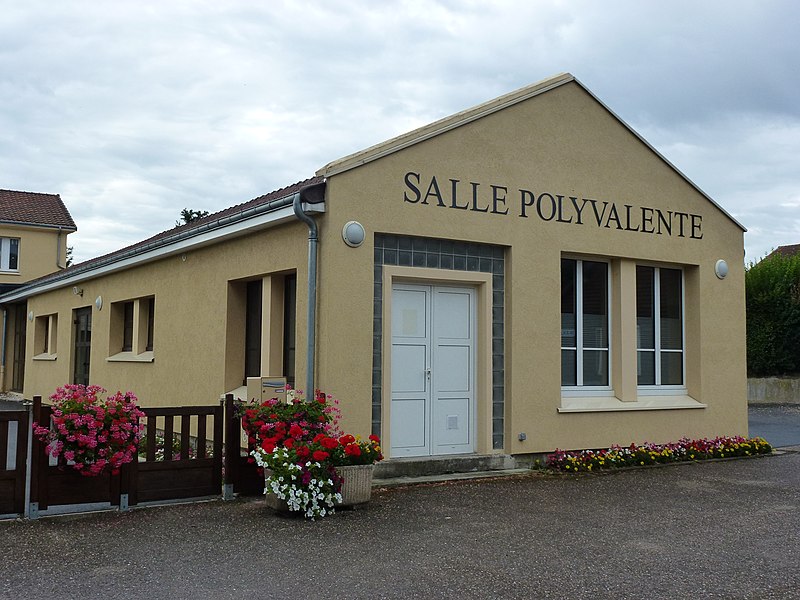 File:Saulces-Champenoises (Ardennes) salle polyvalente.JPG