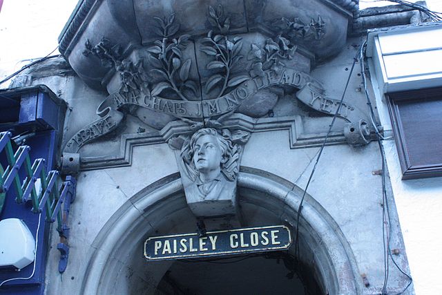 The carving at Paisley Close Edinburgh