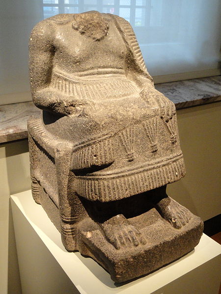 File:Seated Ruler, 2000-1700 BC, North Syria, possibly area of Ebla, limestone - Cleveland Museum of Art - DSC08138.JPG