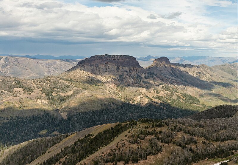 File:Silvertip Peak, Wyoming.jpg