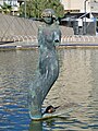 Sirena ensimismada de Stefan von Reiswitz en el parque del Oeste, 2023-01-13.