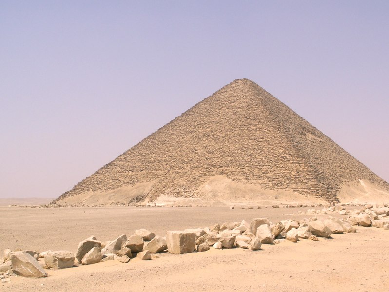 File:Snofru's-Red-Pyramid.jpg