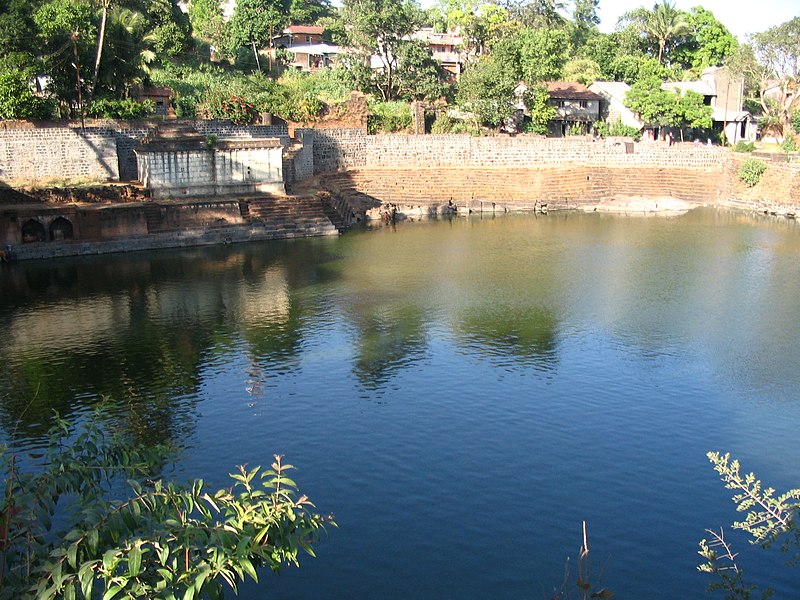 File:Someshwat pond and temple on Panhala (2066172742).jpg