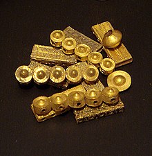 Vishva jewellery from Suttukeni, Puducherry, 2nd century BC. Musee Guimet. SouttoukenyJewelry2ndCenturyBCE.jpg