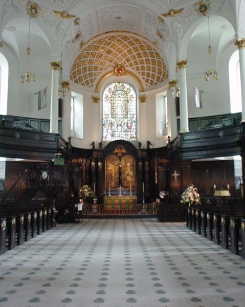 File:St Clement Danes Church Interior.jpg