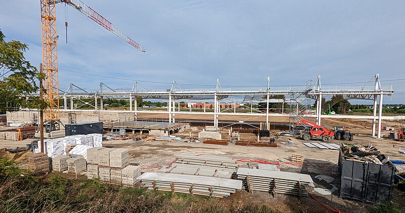 File:Stade des Antonins en cours de construction - 8 septembre 2022.jpg