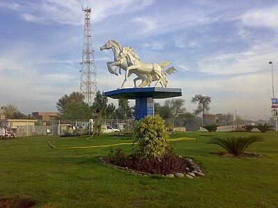Statue of horses, D.G. Khan.jpg