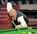 Deutsch: Bild aufgenommen in Berlin während des German Masters im Snooker 2014. Steve Davis. English: Picture taken in Berlin during the Snooker German Masters in 2014. Steve Davis.