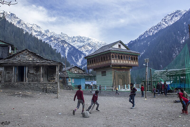 File:Street Cricket in India.jpg