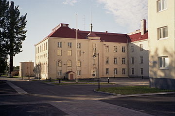 Tiedosto:Suensaari_school_July2008_001.jpg