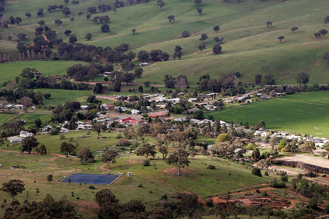 File:Swifts creek.jpg