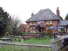 Cuckoo Inn, Hamptworth - geograph.org.inggris - 331735.jpg