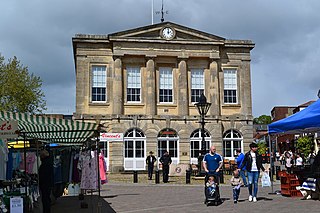 <span class="mw-page-title-main">Andover Guildhall</span> Municipal building in Andover, Hampshire, England