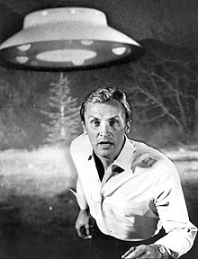 Roy Thinnes in The Invaders, 1966