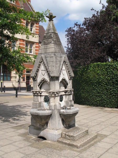 File:The Joseph Toynbee FRS Memorial Fountain - geograph.org.uk - 897797.jpg