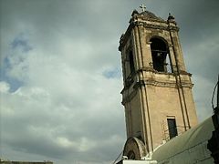 Vista de la Torre de la Iglesia del Espíritu Santo ubicada en la calle Sabino en la Colonia Santa María la Ribera.