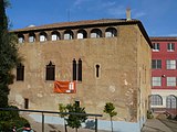 Català: Torre Llobeta. Pg. Maragall, 222 b - c/ Santa Fe, 2-2 b - c/ Subirats, 1-3 (Barcelona). This is a photo of a building listed in the Catalan heritage register as Bé Cultural d'Interès Local (BCIL) under the reference 08019/2870. Object location 41° 25′ 36.63″ N, 2° 10′ 26.49″ E  View all coordinates using: OpenStreetMap