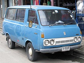 Toyota Hiace (5888728970).jpg