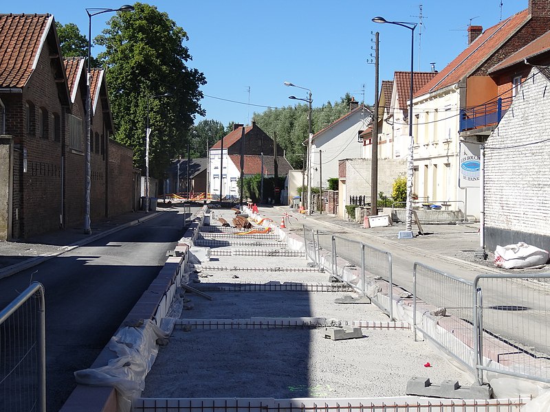 File:Travaux de la branche vers Vieux-Condé de la ligne B du tramway de Valenciennes en août 2013 (217).JPG