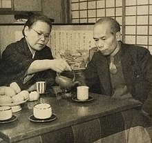 Sakae Tsuboi dan Shigeji Tsuboi.