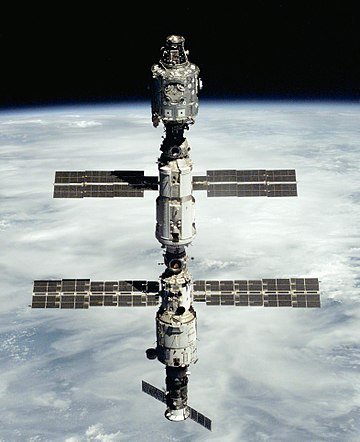 The configuration of the ISS at the start of Expedition 1. From top to bottom, the three modules are: Unity, Zarya and Zvezda.