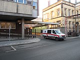 Čeština: Urologická klinika Všeobecné fakultní nemocnice První lékařské fakulty Univerzity Karlovy v Praze. Praha 2, Česká republika.