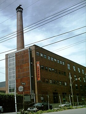 ilustracja fabryki C (budynek)