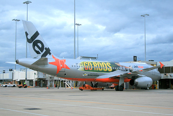 A Jetstar Airbus A320-232 VH-VQH with special decals to advertise the Kangaroos Australian Rugby League team and its participation in the 2008 Rugby L