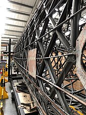 Vickers Wellington fuselage during restoration showing its geodetic airframe Vickers wellington frame.jpg