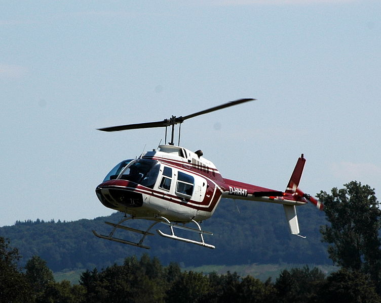 File:Walldorf - Bell 206B JetRanger III (2554) D-HHHT 2015-08-30 15-14-24.JPG