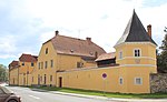 Bayerhofen Castle