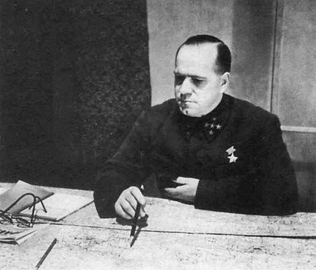 Tập_tin:Zhukov_in_October_1941.jpg