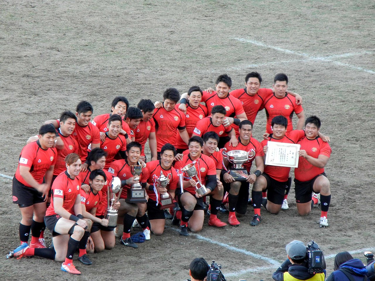 File:第52回ラグビー大学選手権優勝 帝京大学ラグビー部.JPG - Wikipedia