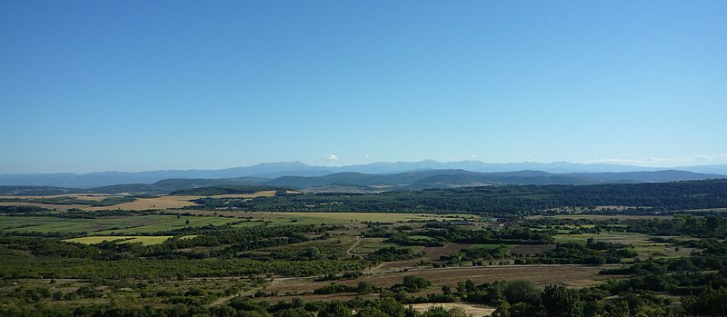 File:"BALKAN" mountain from Brestovo villages - panoramio (1).jpg