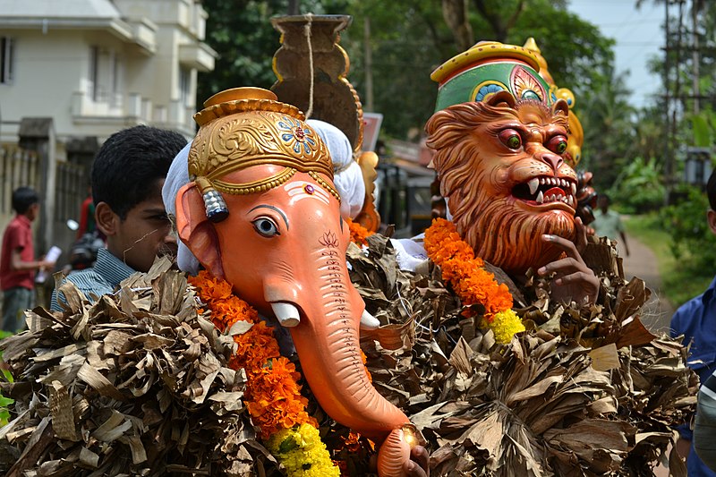 File:കുമ്മാട്ടി Kummattikali 2011 DSC 2698.JPG