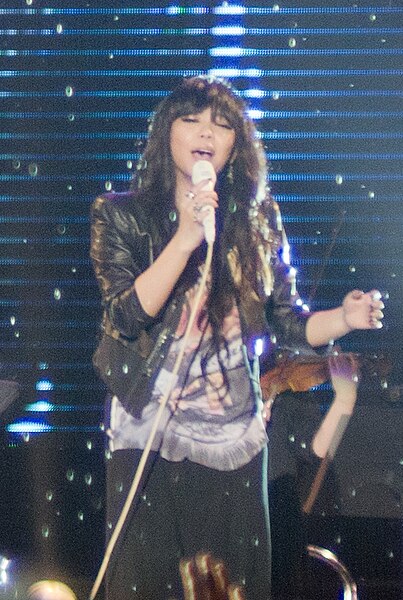 A-Mei performing in December 2010
