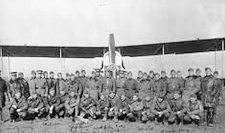 Members of the 166th Aero Squadron in front of a De Havilland DH-4 166th Aero Squadron - Men and DH-4.jpg