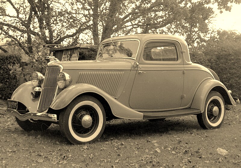 File:1934 Ford V8 Coupe (31459421846).jpg