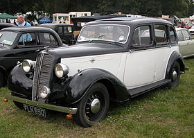 1939 Hillman 14 (3722436961) (обрезано) .jpg