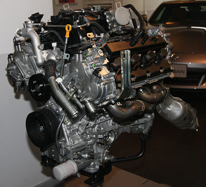 File:2008 Nissan VK50VE engine front.jpg