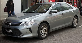 2016 Toyota Camry (XV50) 2.0G D-4S sedan (2017-11-28) 01.jpg