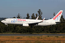 Boeing 737-800 Air Europa заходит на посадку.