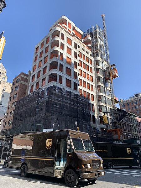 File:760 Madison Avenue under construction, 65th Street, Lenox Hill, Manhattan, New York.jpg